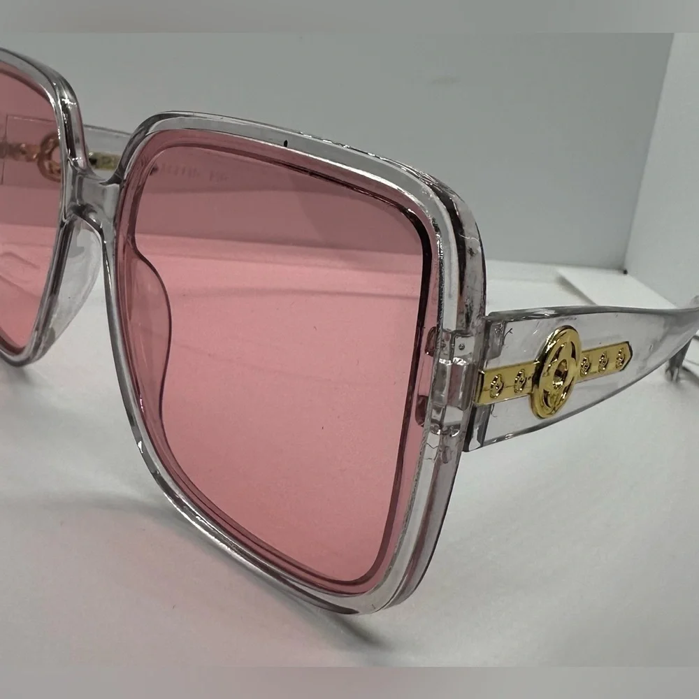 Oversized Square Sunglasses Gray Frame Pink Lens Gold DetailTrendy Fashion UV400